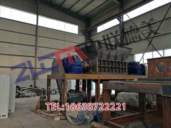吉林雙軸塑料撕碎機(jī)使用說明