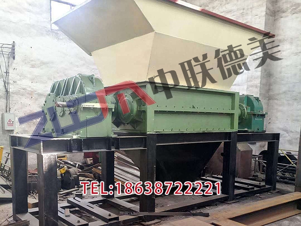 廣西重型塑料撕碎機(jī)視頻觀看